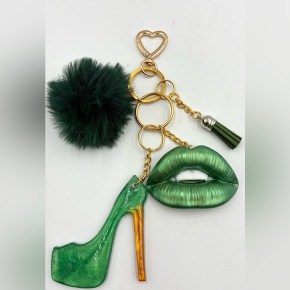 Glam Lips and Heel Charm Keychain l Gold Hardware - Picture 4 of 4